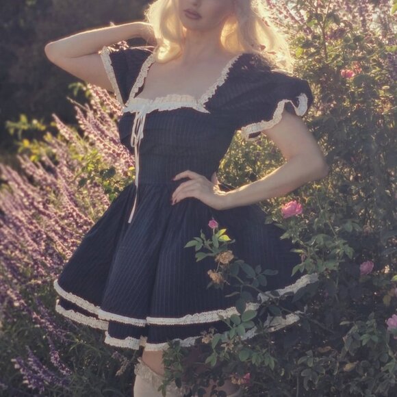 Selkie The Pinstripe Bonny Mini Dress Large Black White Lace Holiday - Picture 7 of 16